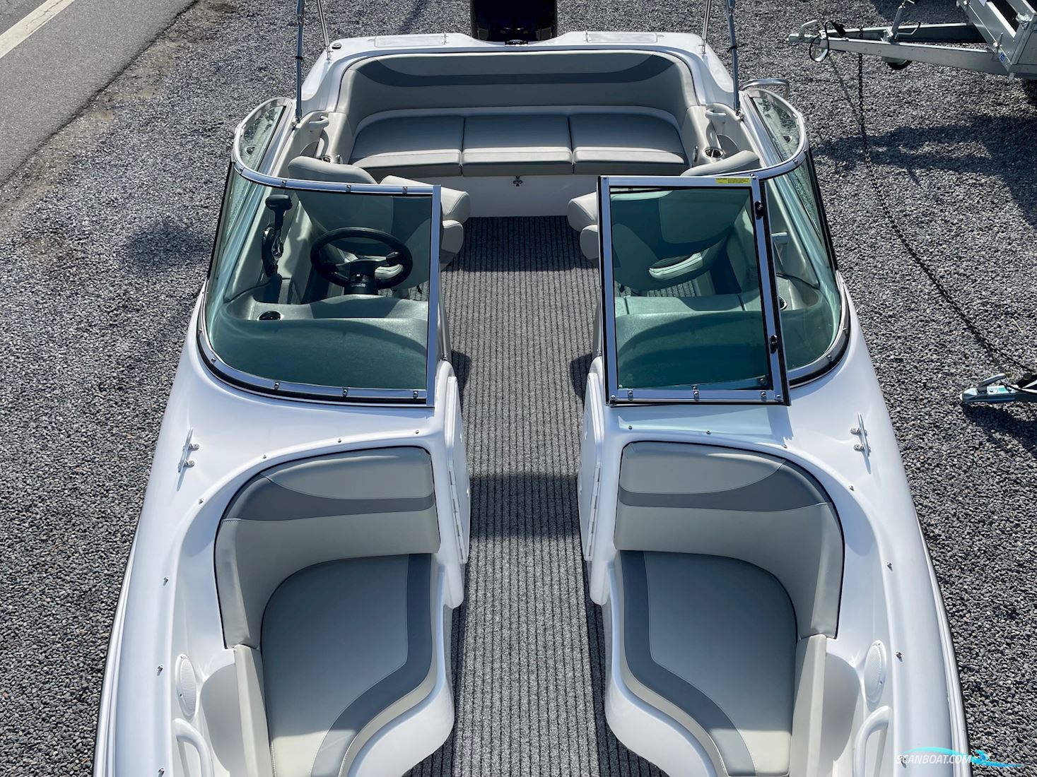 Olympic 580 Bowrider Med Mercury 115 hk CT