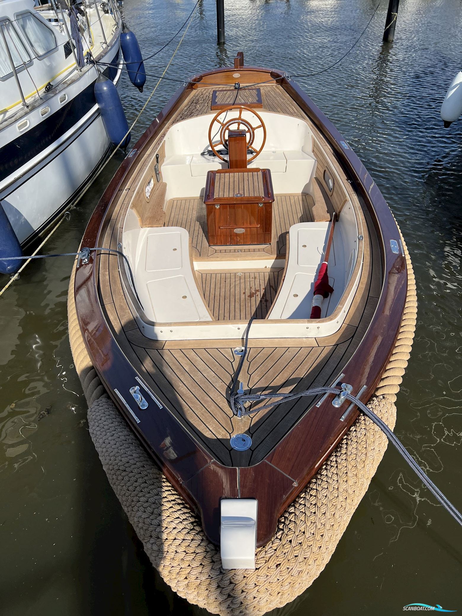 One-Off Wajer Captains Launch