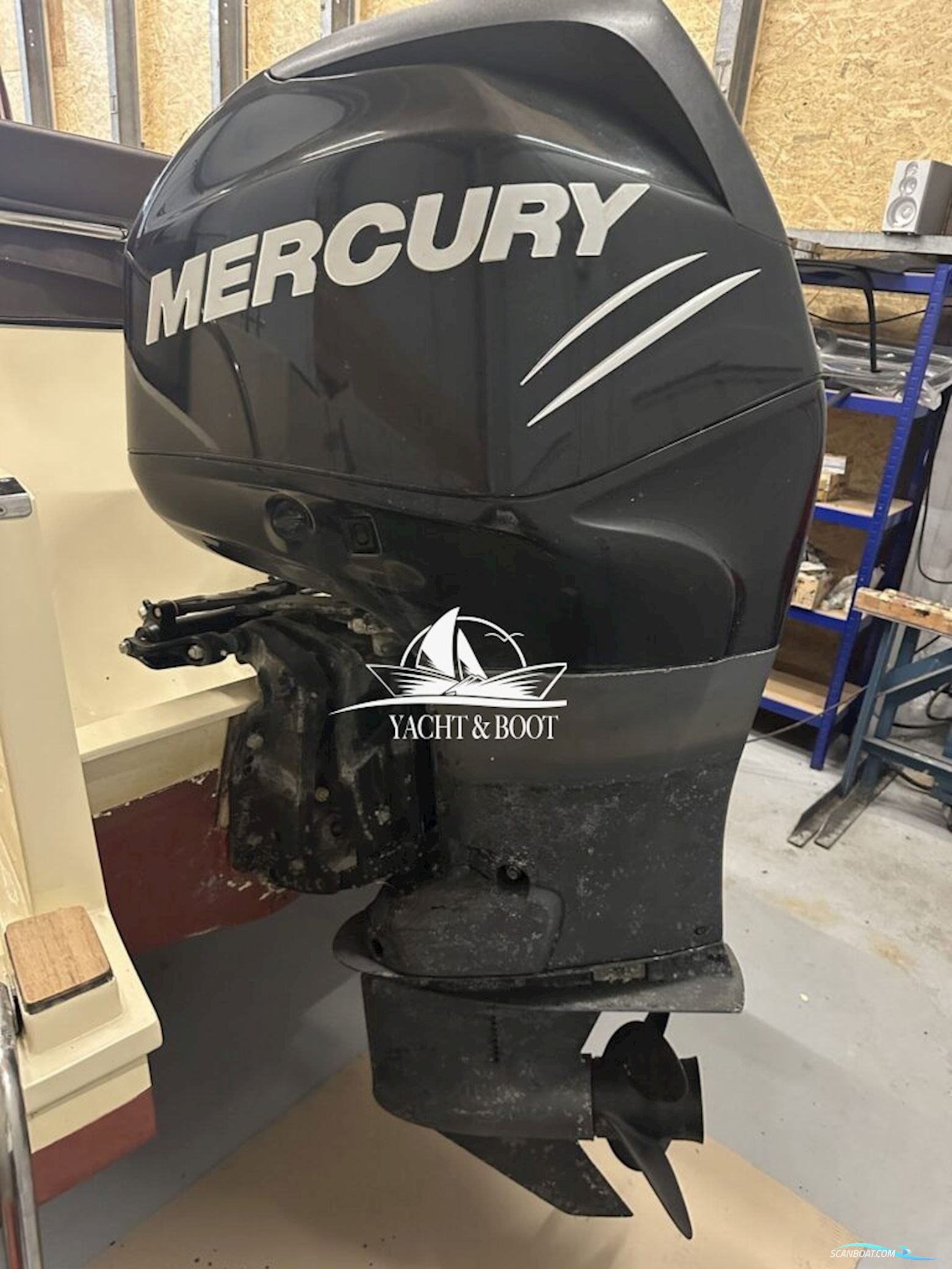 Oud Huijzer 700 Cabine