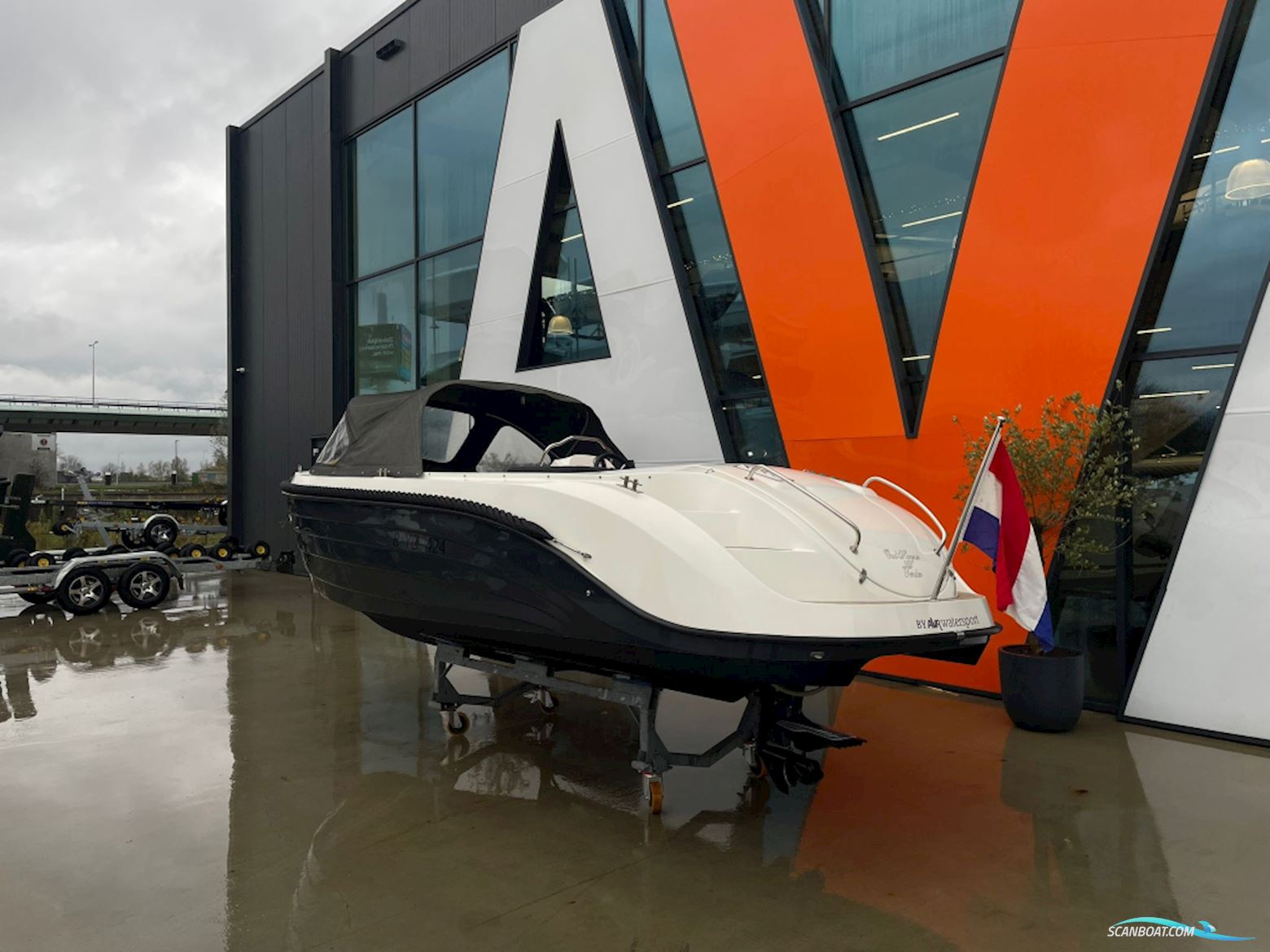 Oudhuijzer 568 Tender Occasion