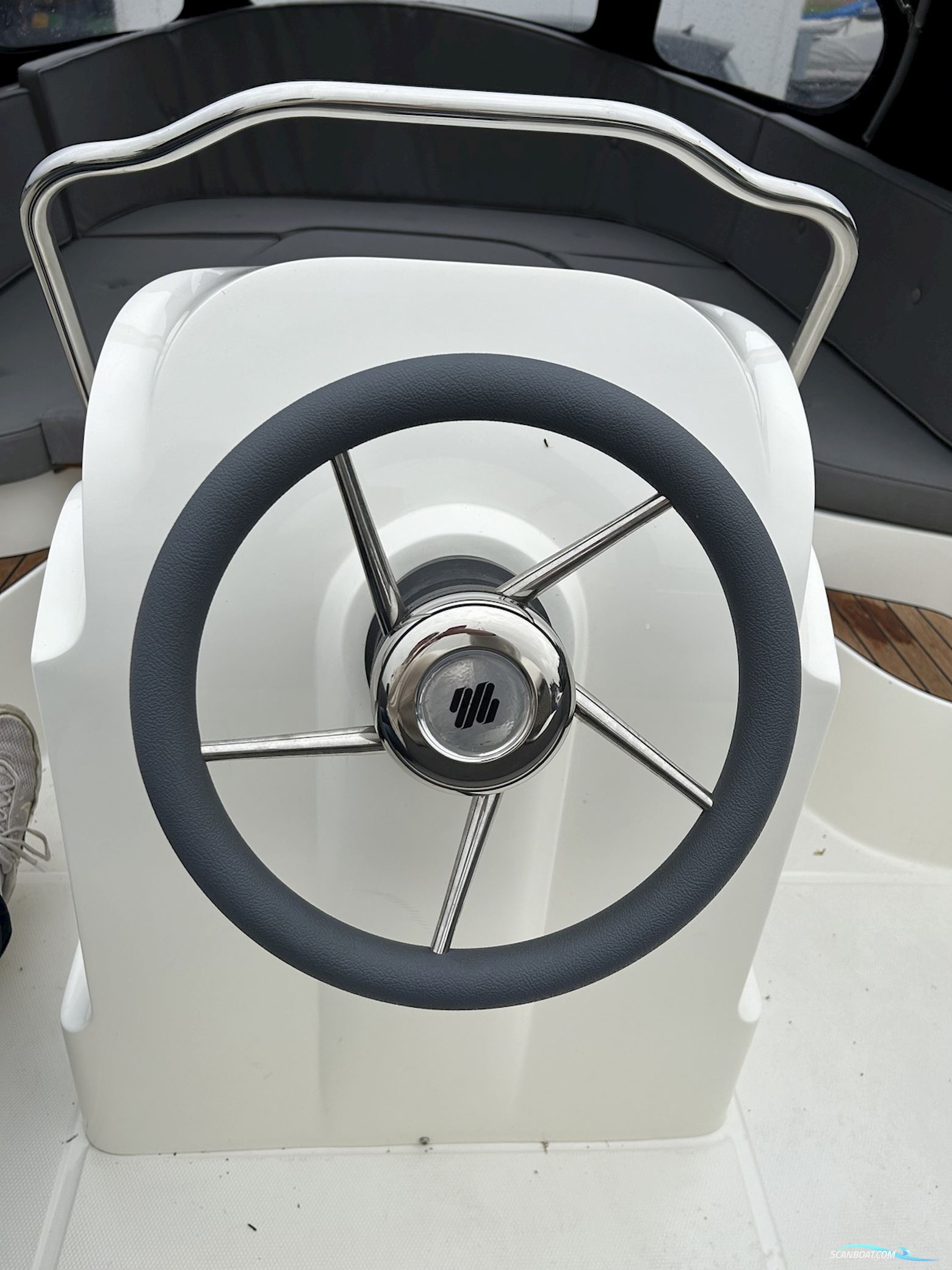 Oudhuijzer 600 Tender