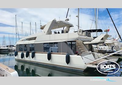 Overblue 44 Motorboot 2016, mit Volvo motor, Frankreich