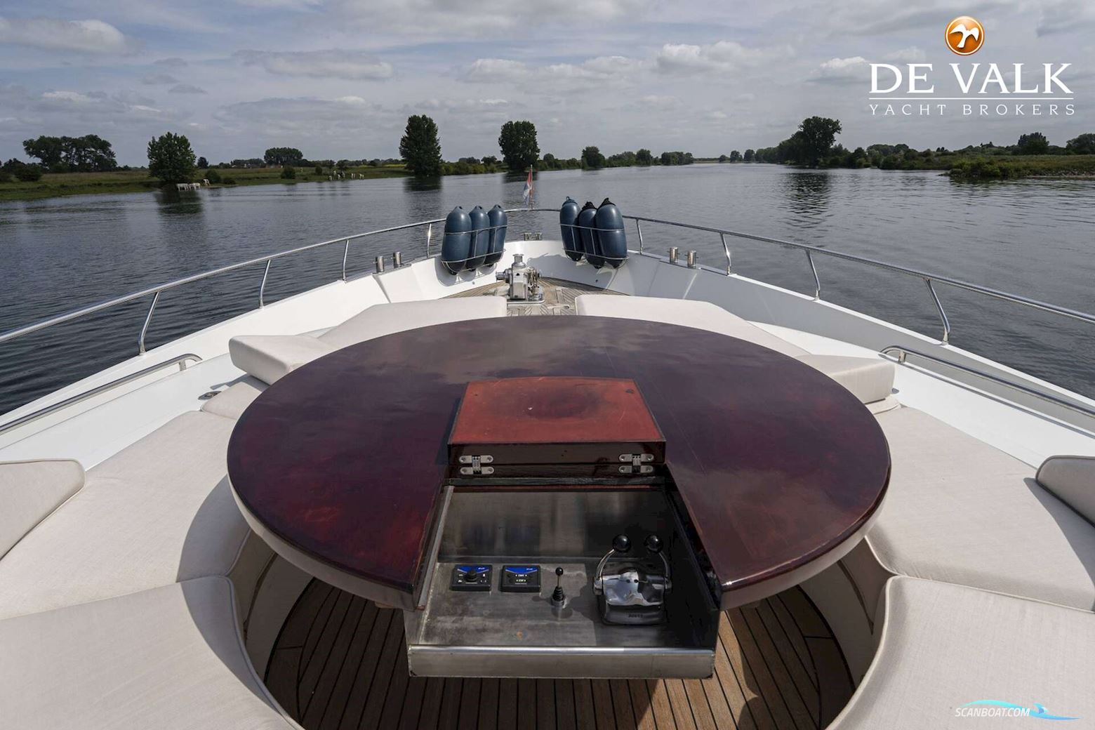 Pacific  Prestige 2300