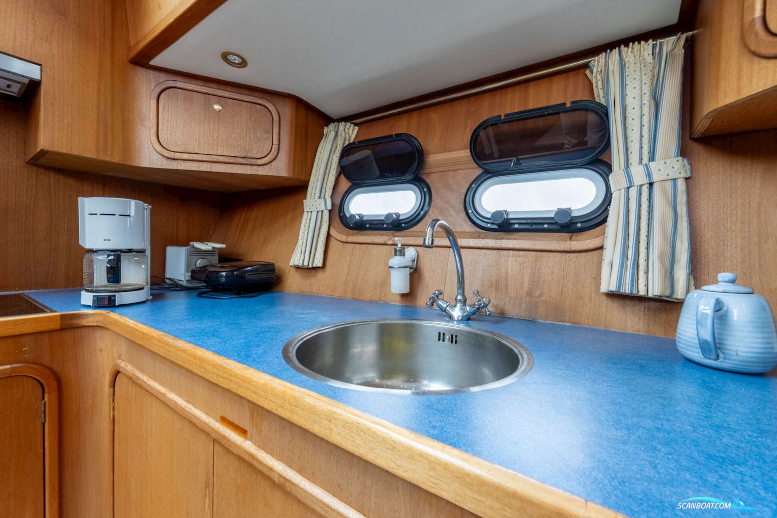 Pacific Allure 180 Cabrio