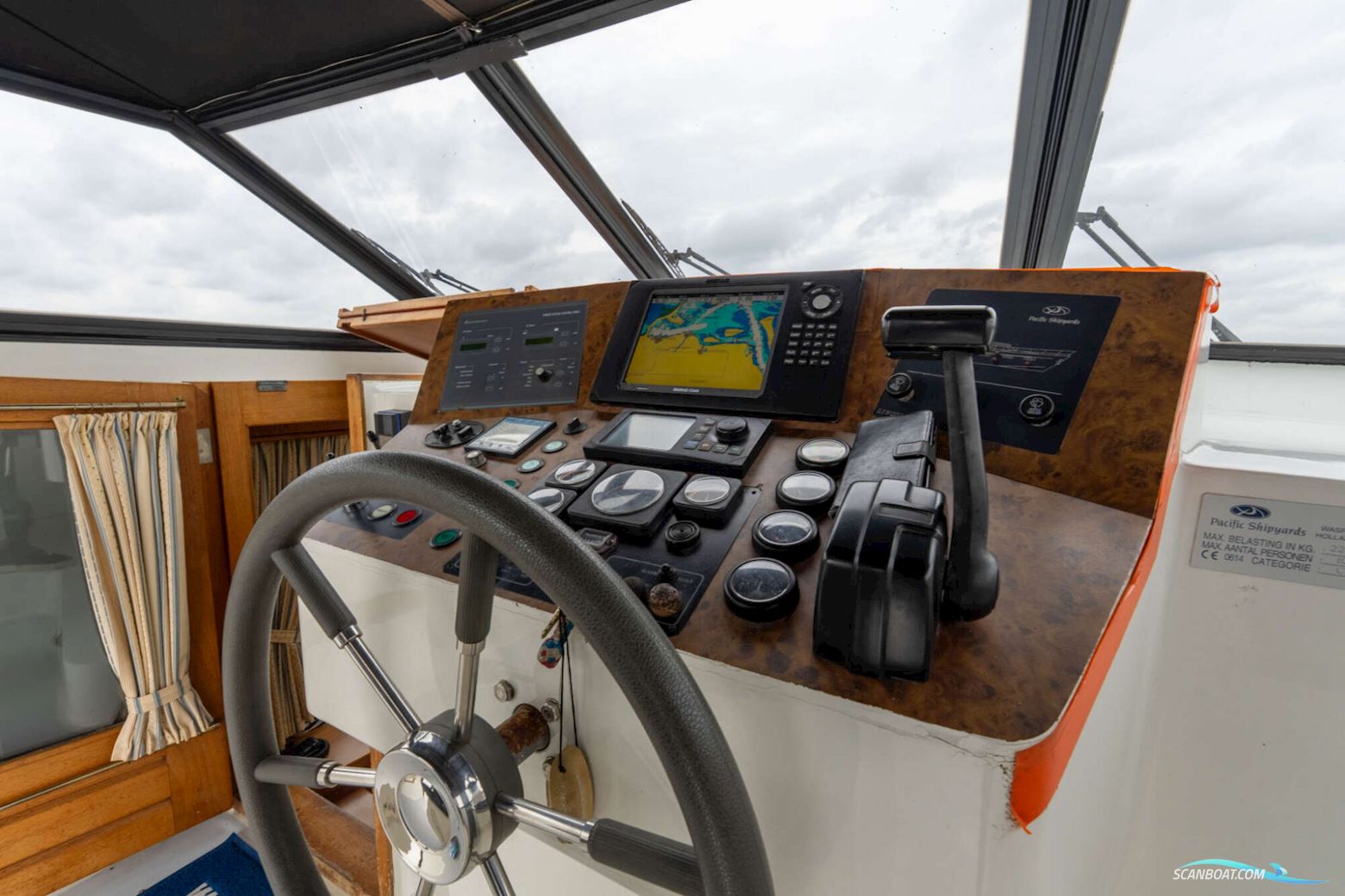 Pacific Allure 180 Cabrio