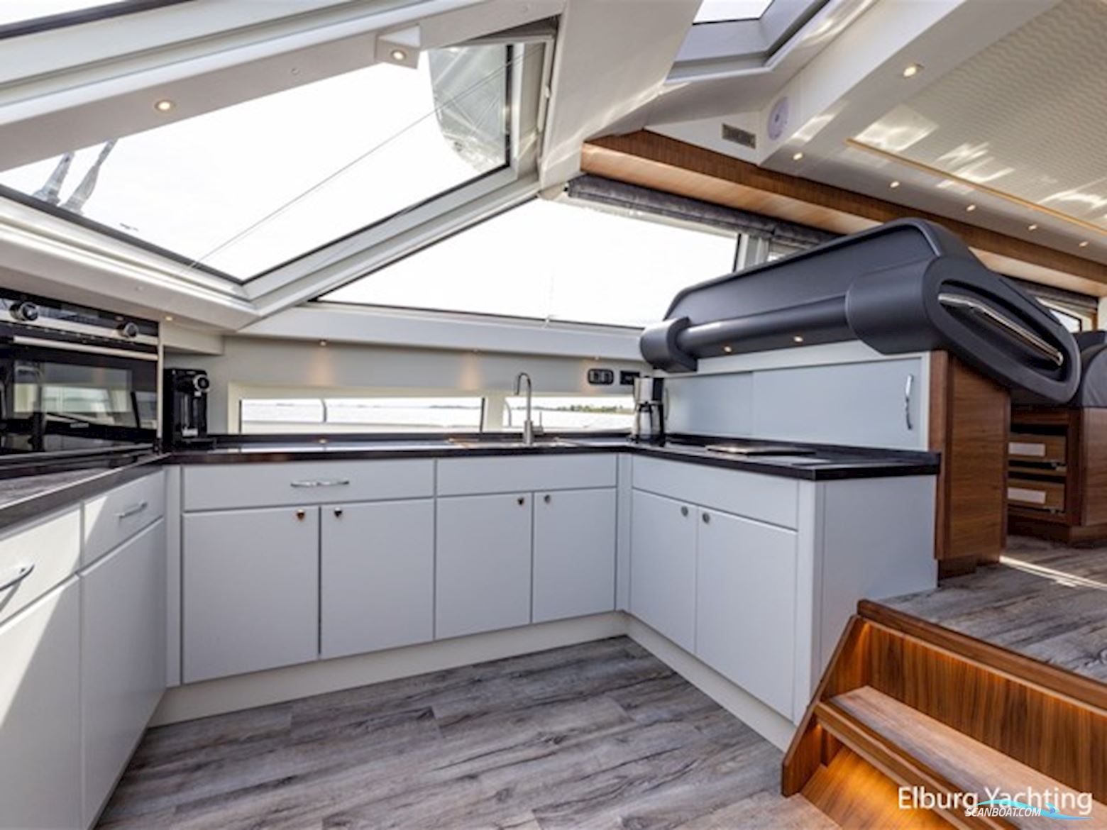 Pacific Pearl Fly 21.00  - CB  - Stabilizers