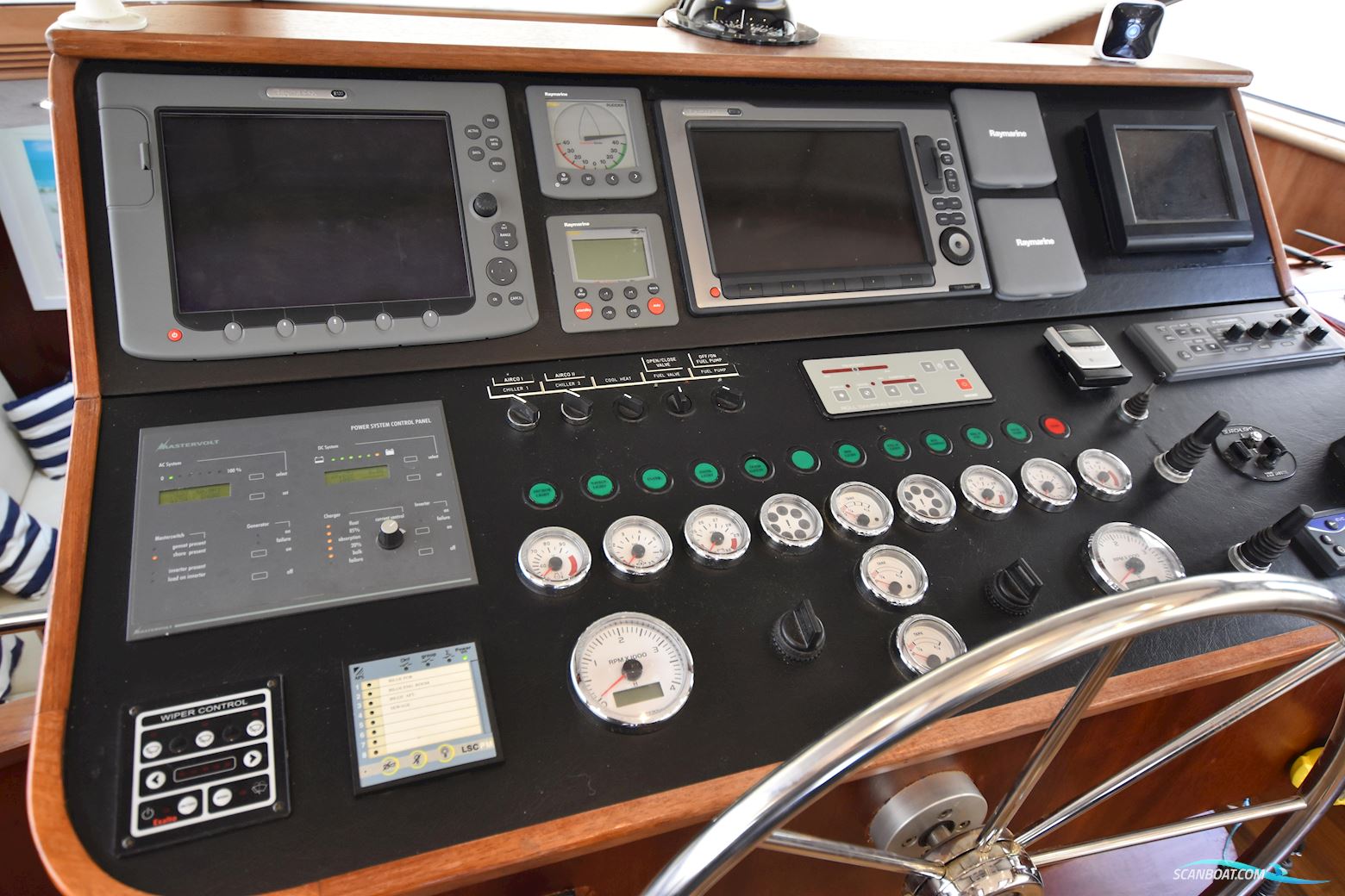 PACIFIC Prestige 170