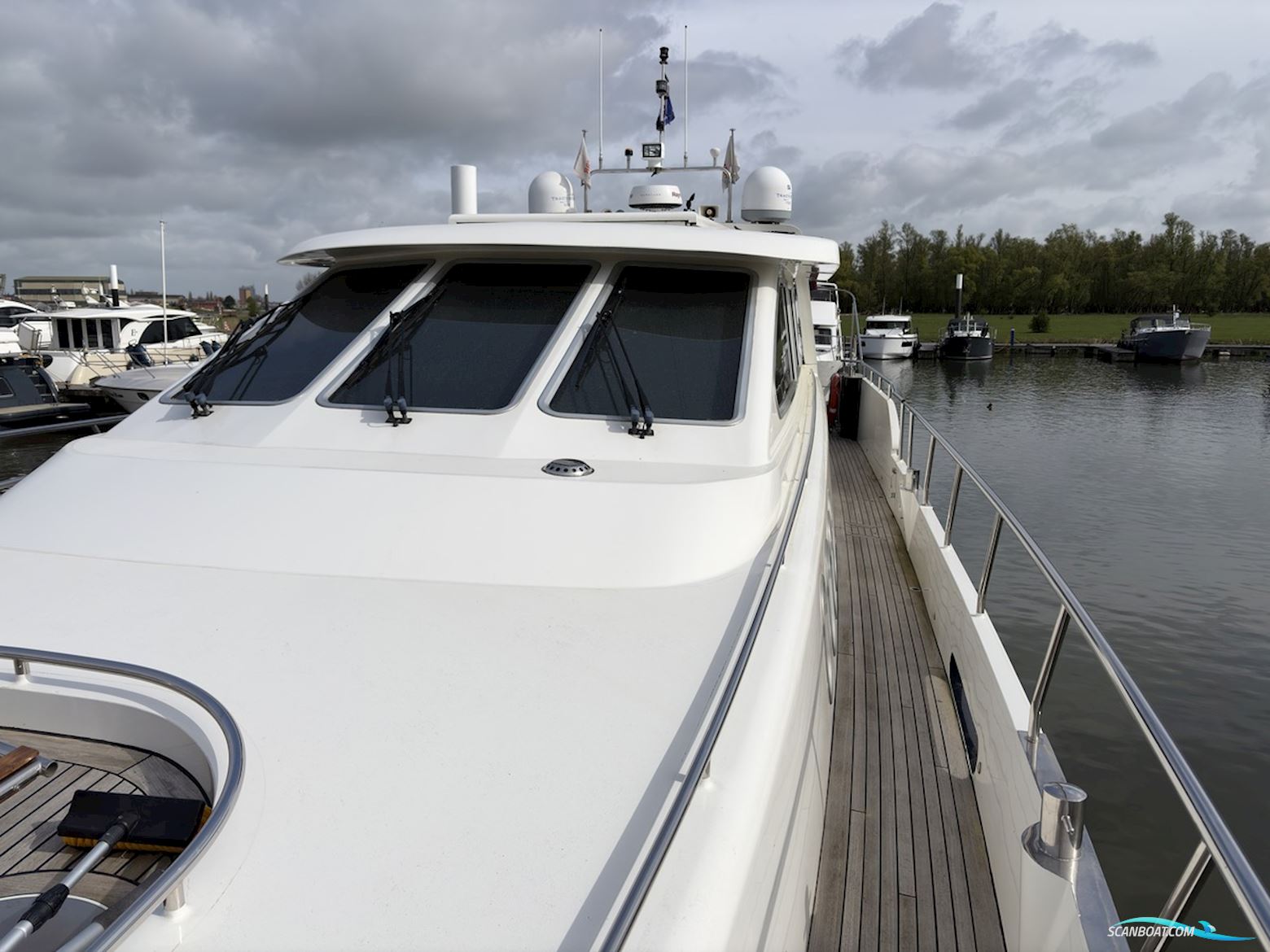 Pacific Prestige 190