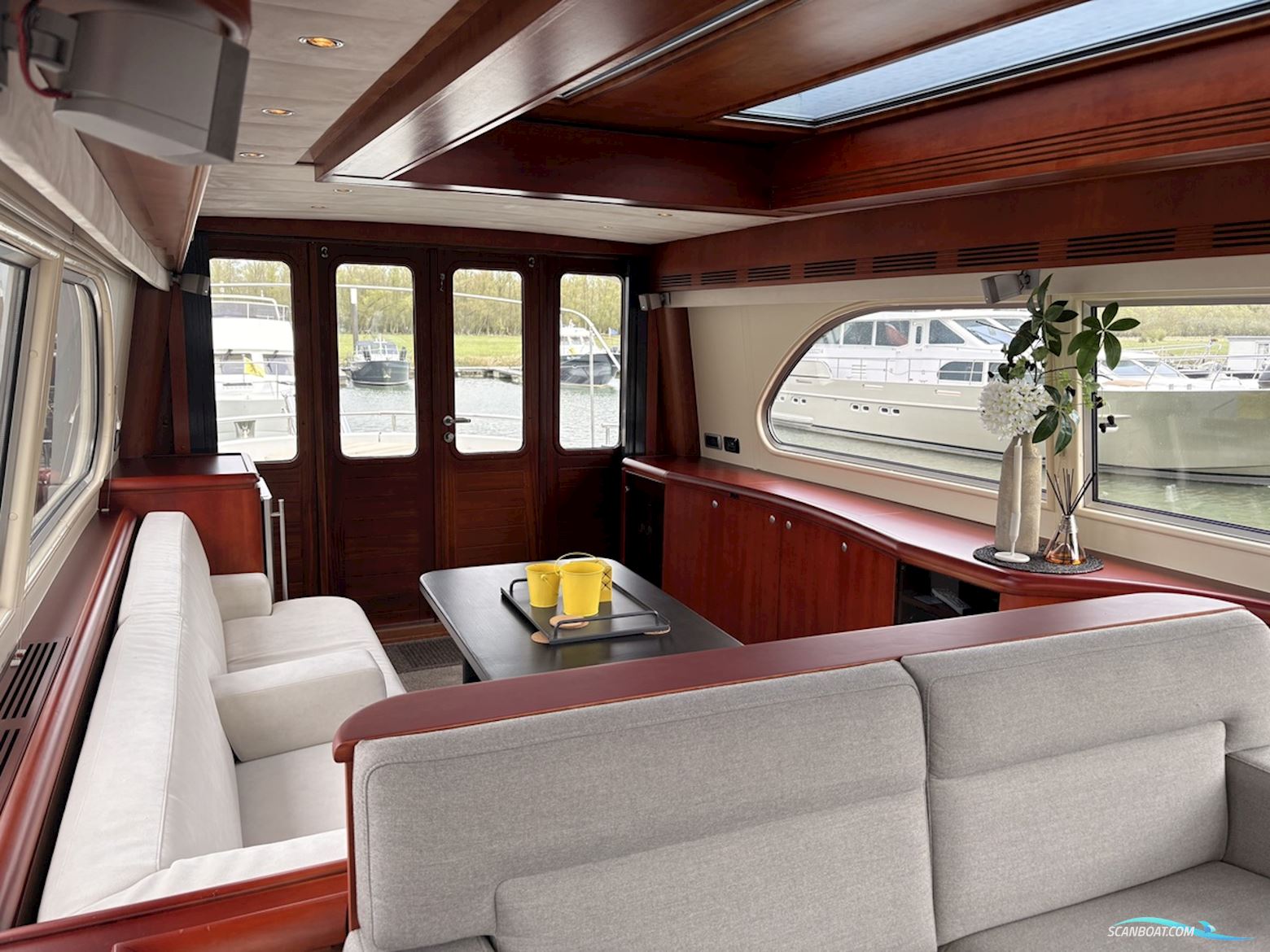 Pacific Prestige 190