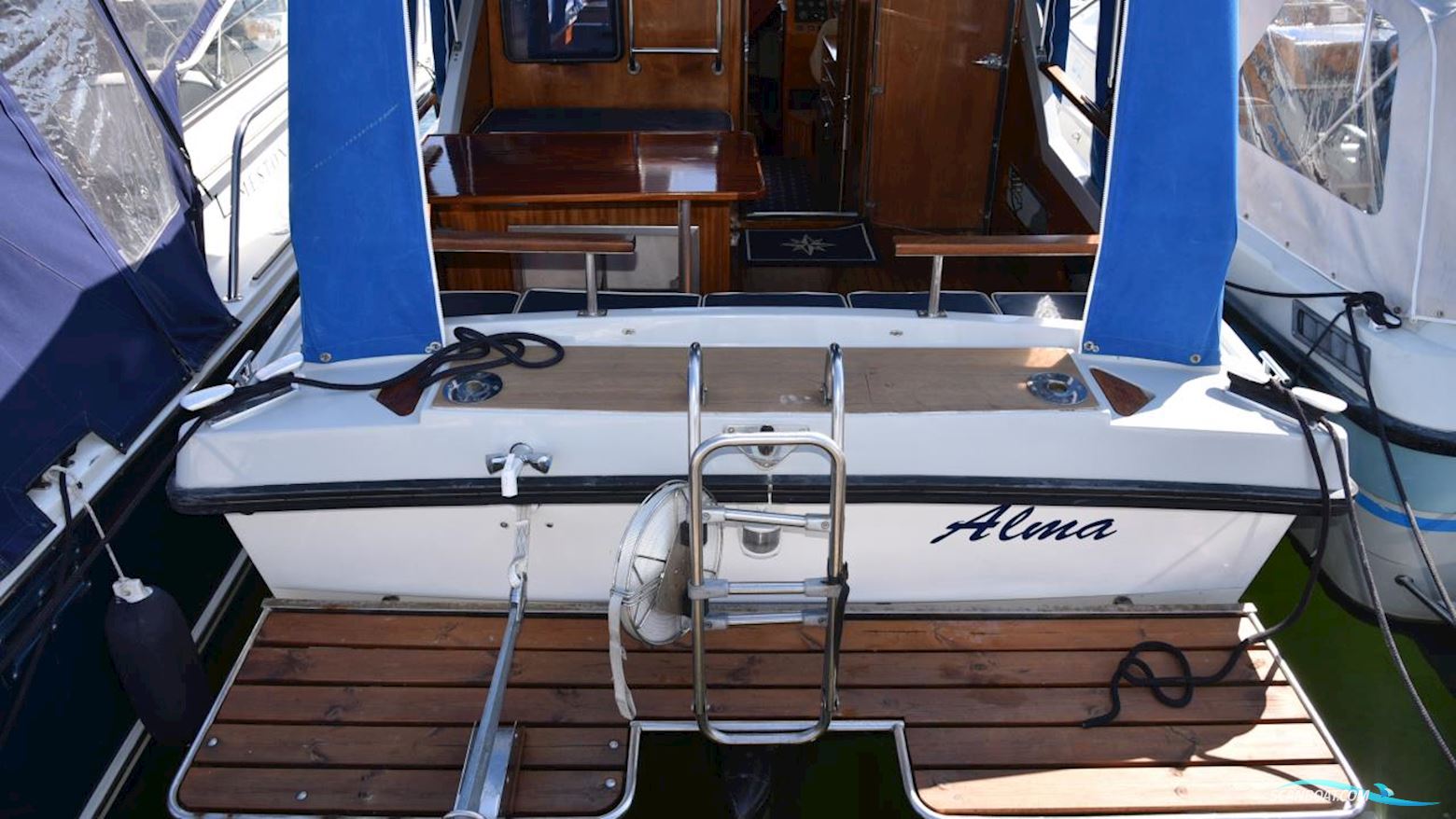 Parad 31 Flying Bridge