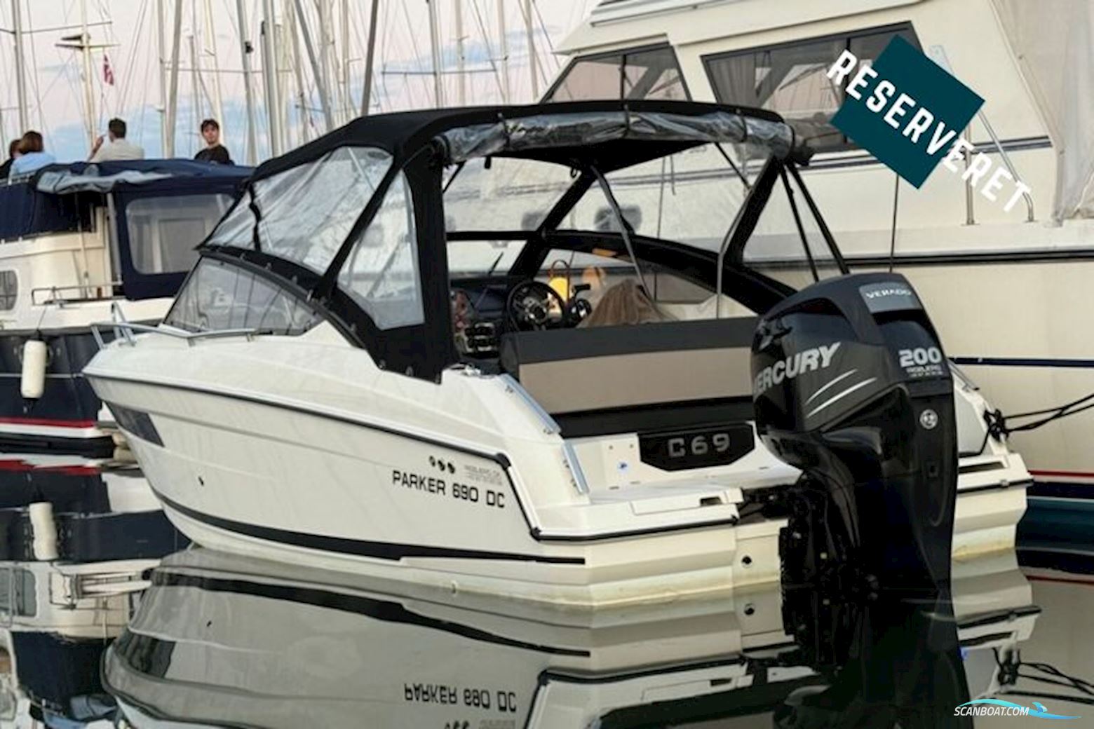 Parker 690 DC Motorboot 2017, mit Mercury motor, Dänemark