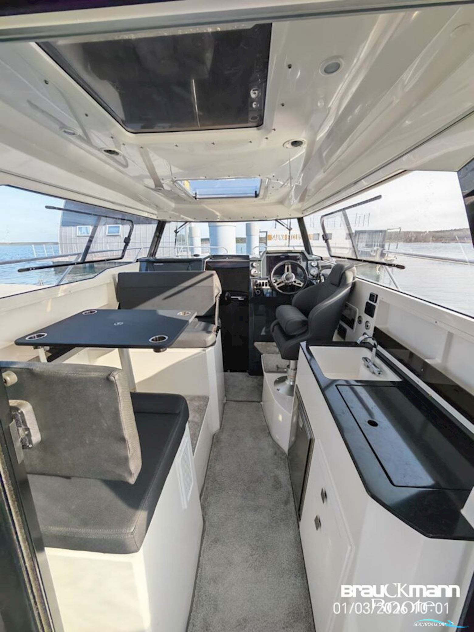 Parker Marine 790 Explorer