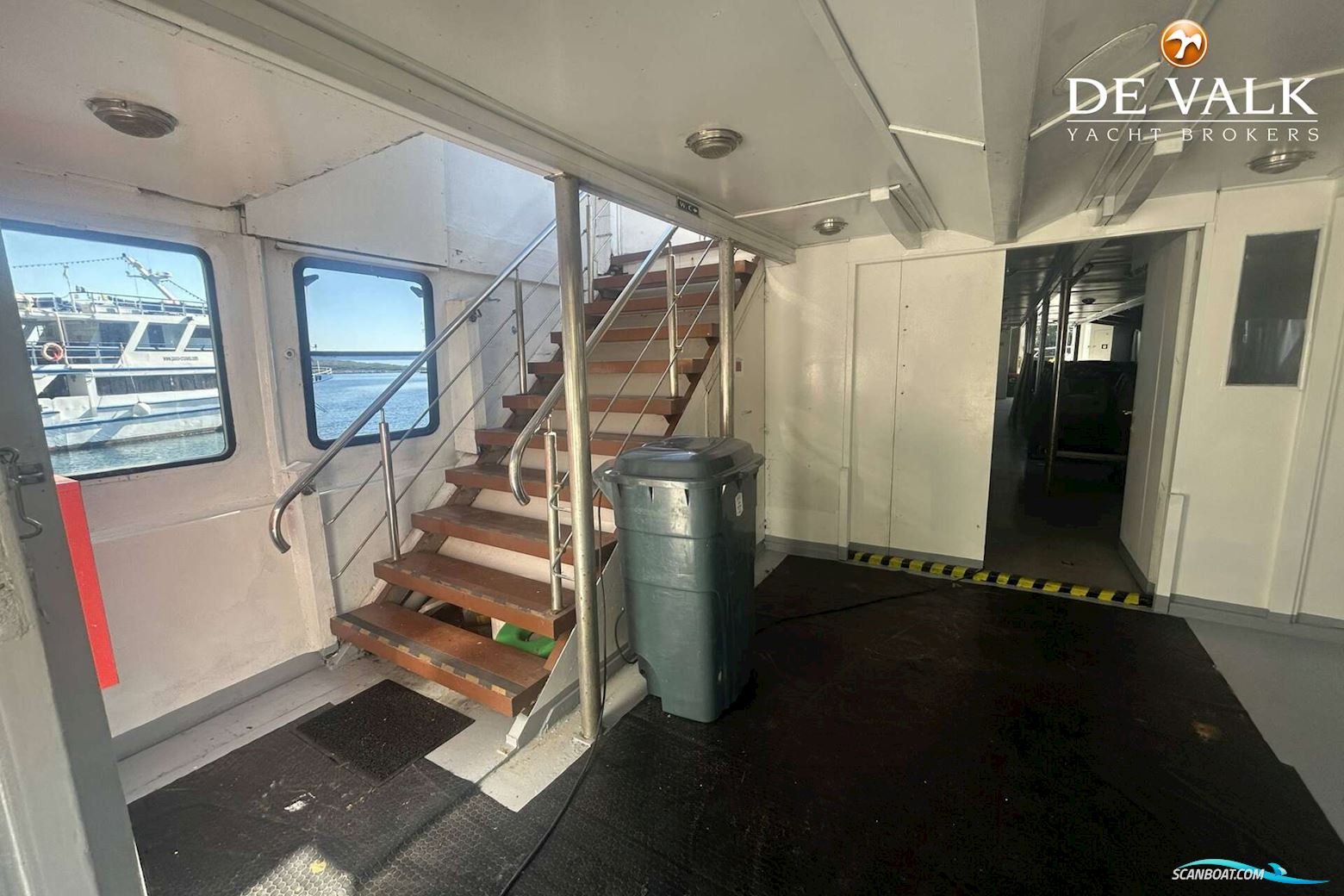 PASSENGERS SHIP CODECASA 30