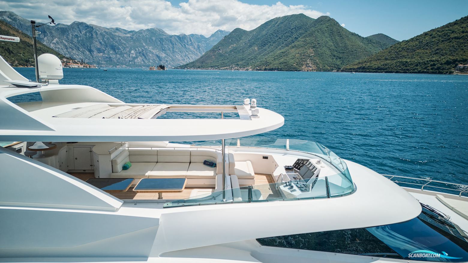 Peer Gynt Big Rubber Duck