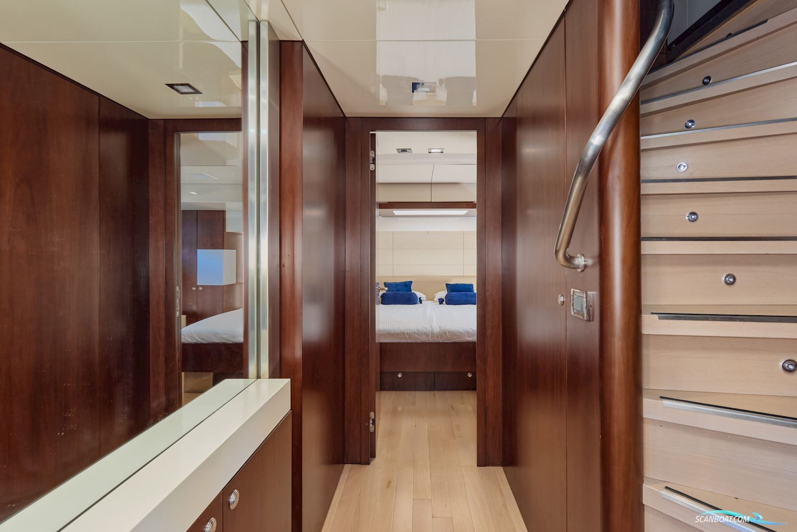 Peer Gynt Big Rubber Duck