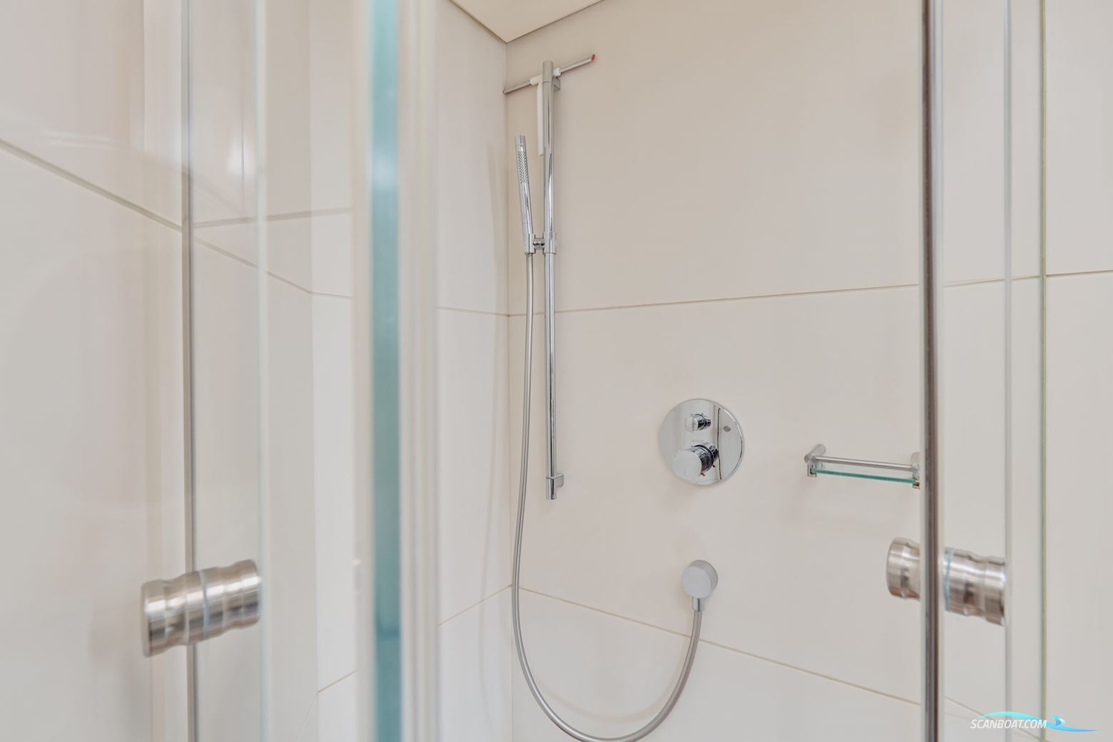 Peer Gynt Big Rubber Duck