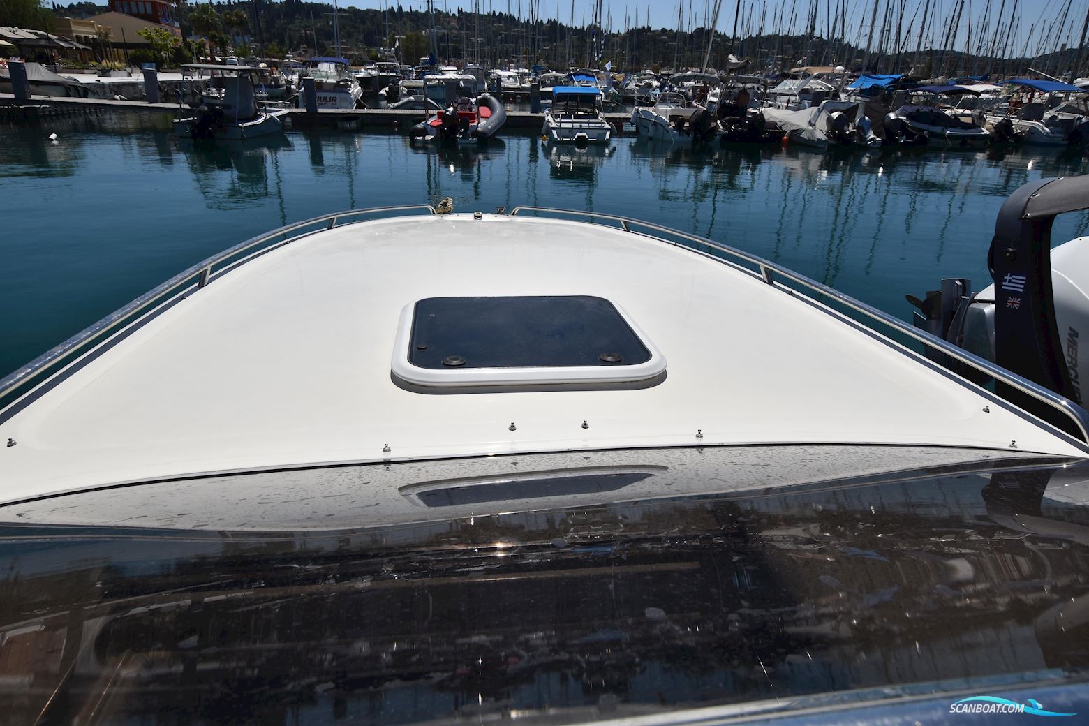 Performance Cruising 907