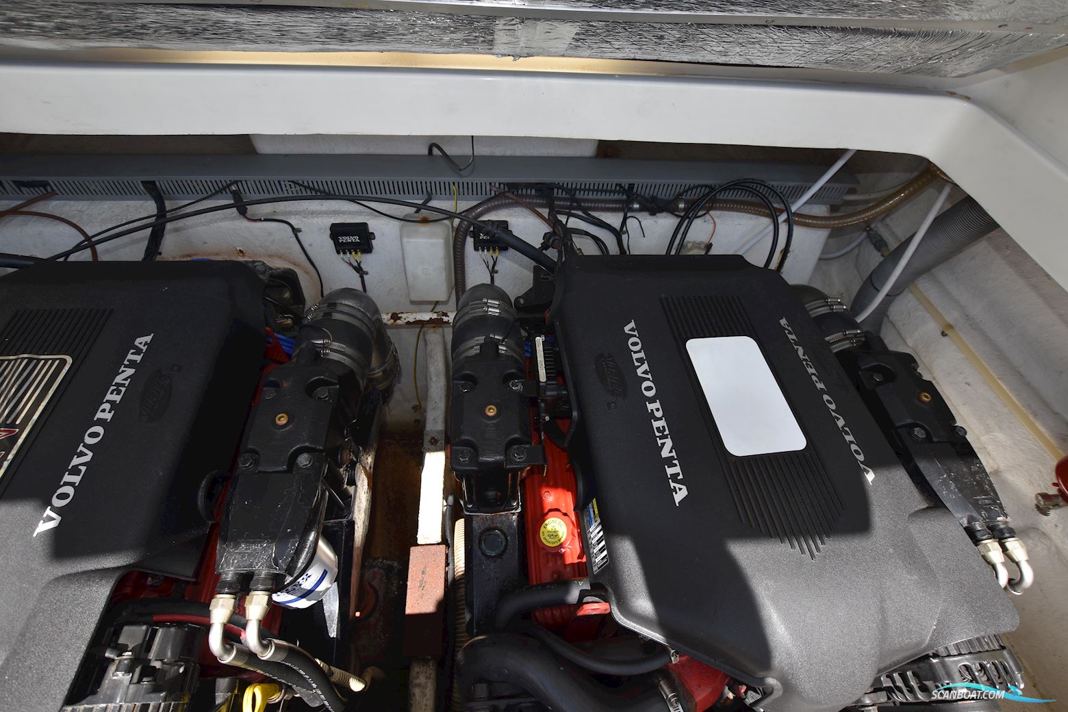 Performance Cruising 907