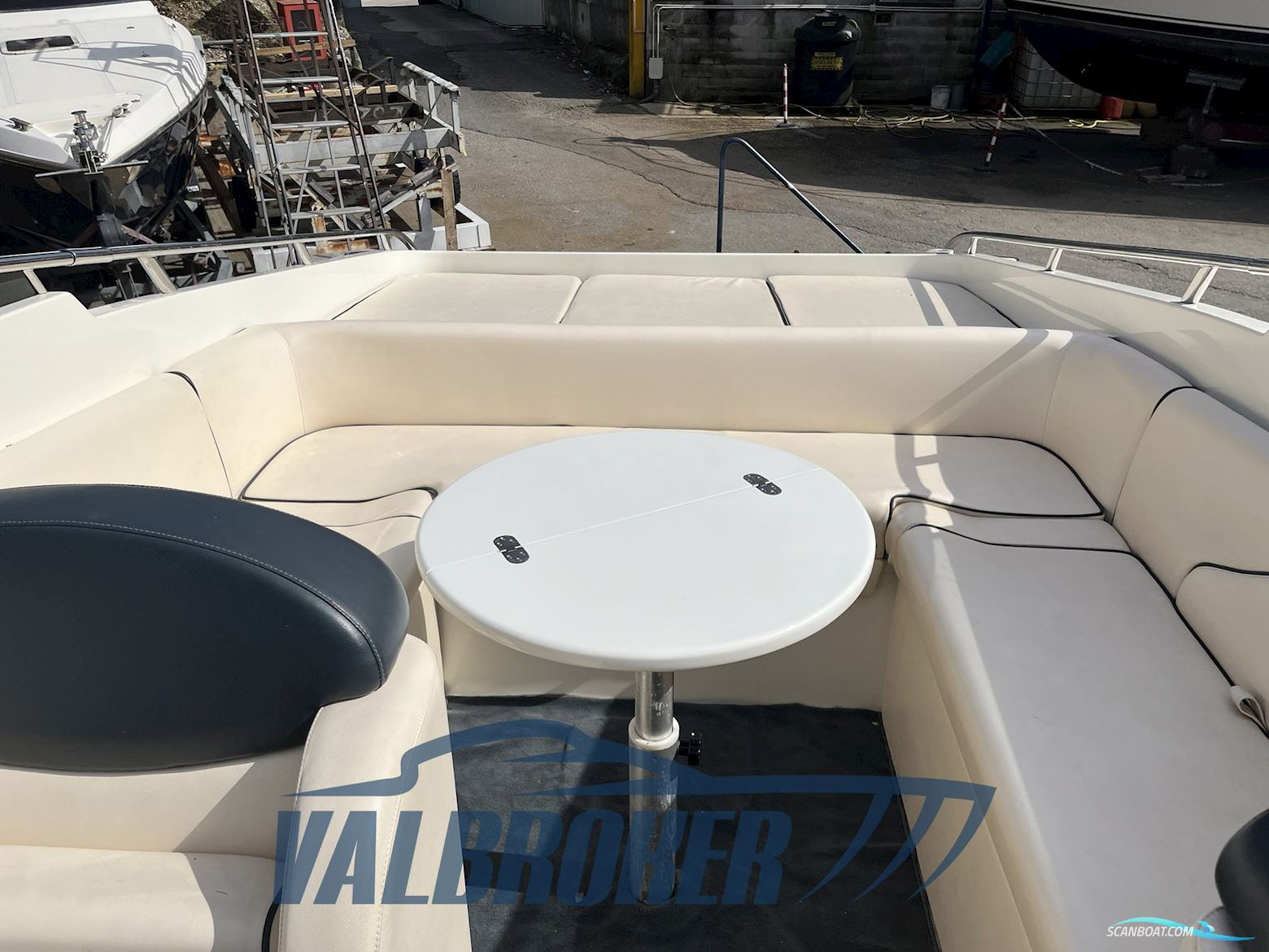 Performance Marine 907 Performance