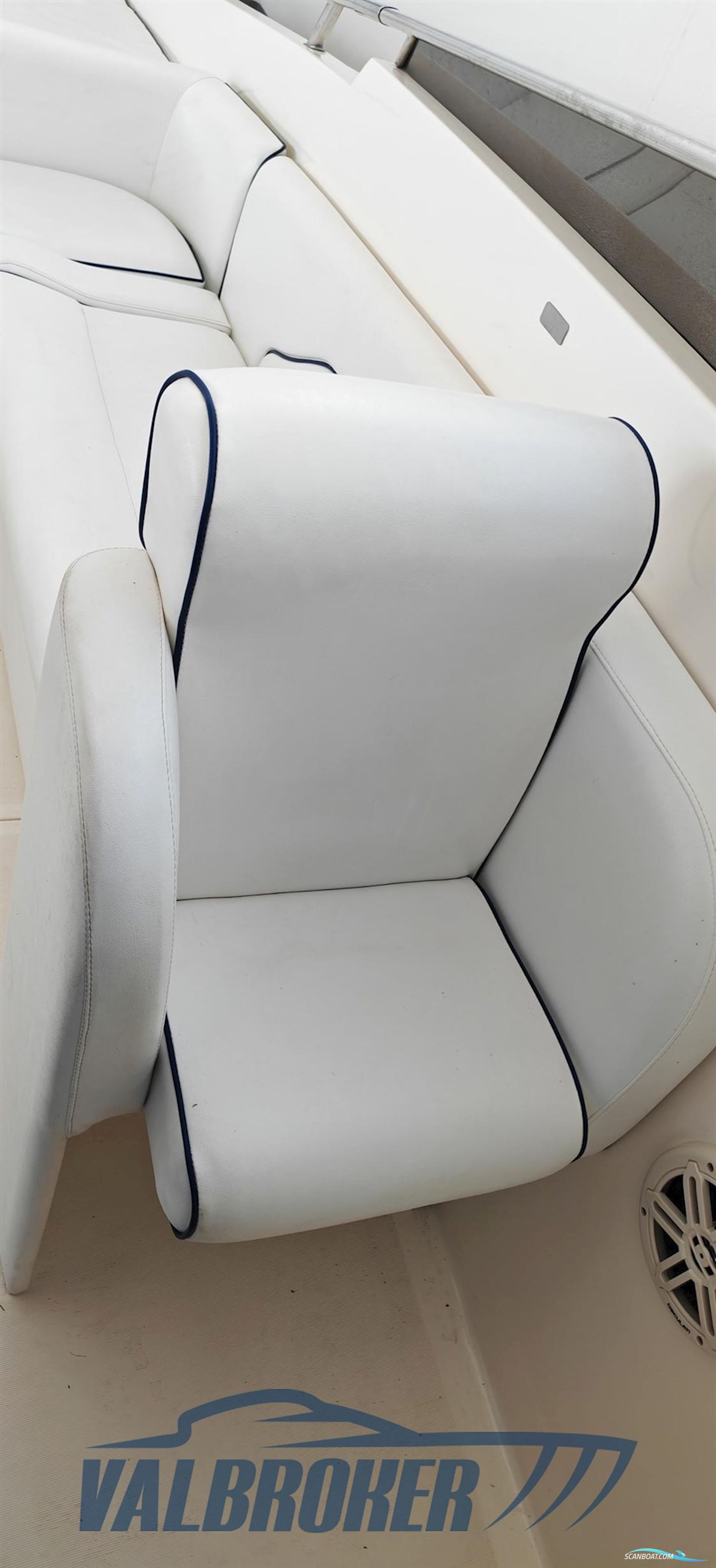 Performance Marine 907 Performance