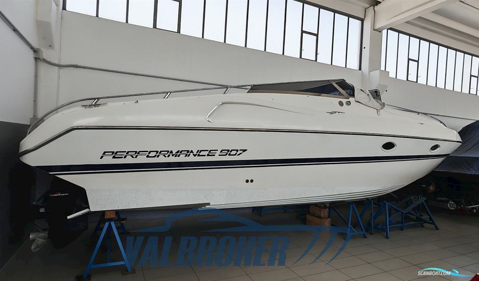 Performance Marine 907 Performance