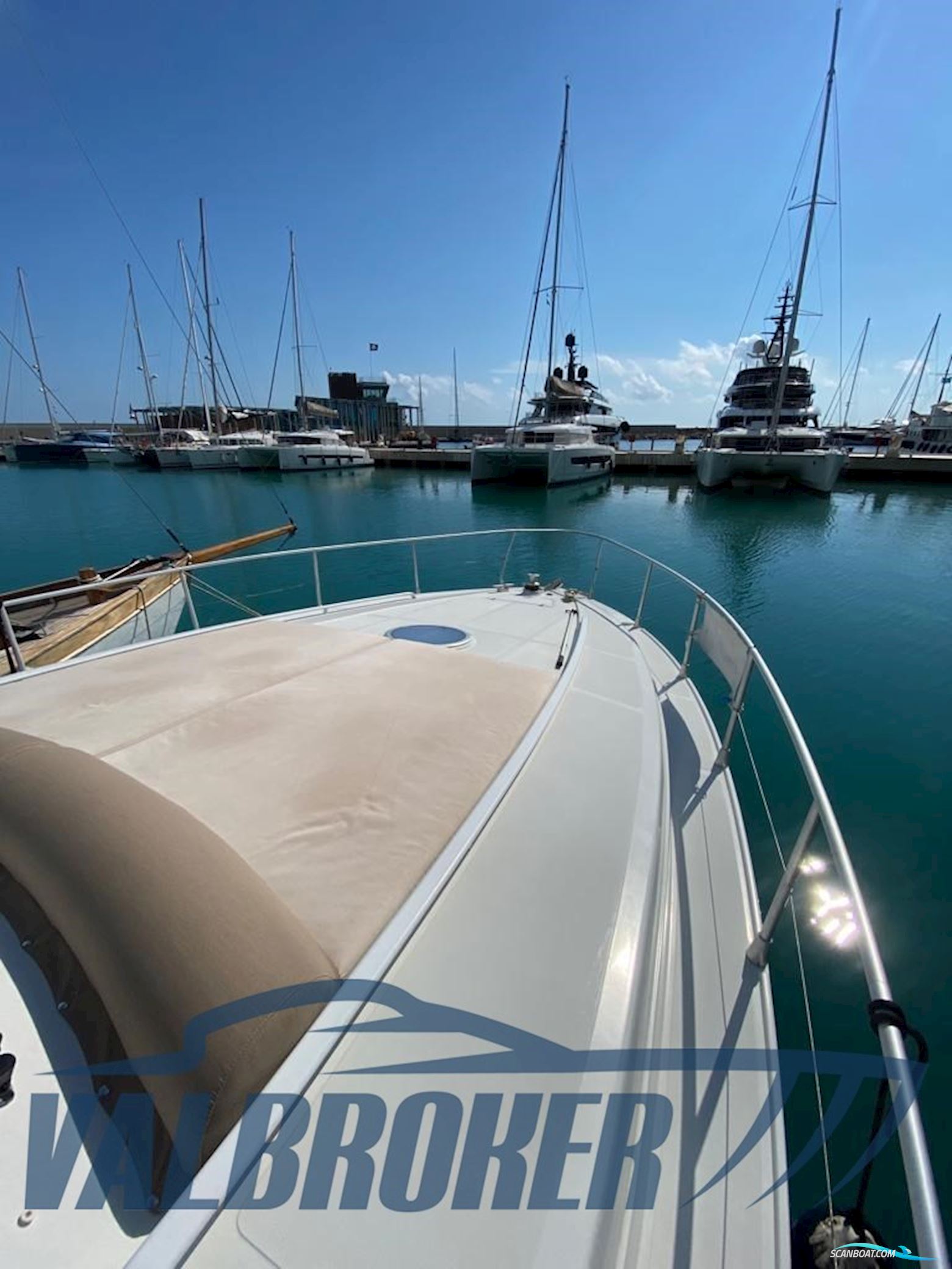 Pershing 40