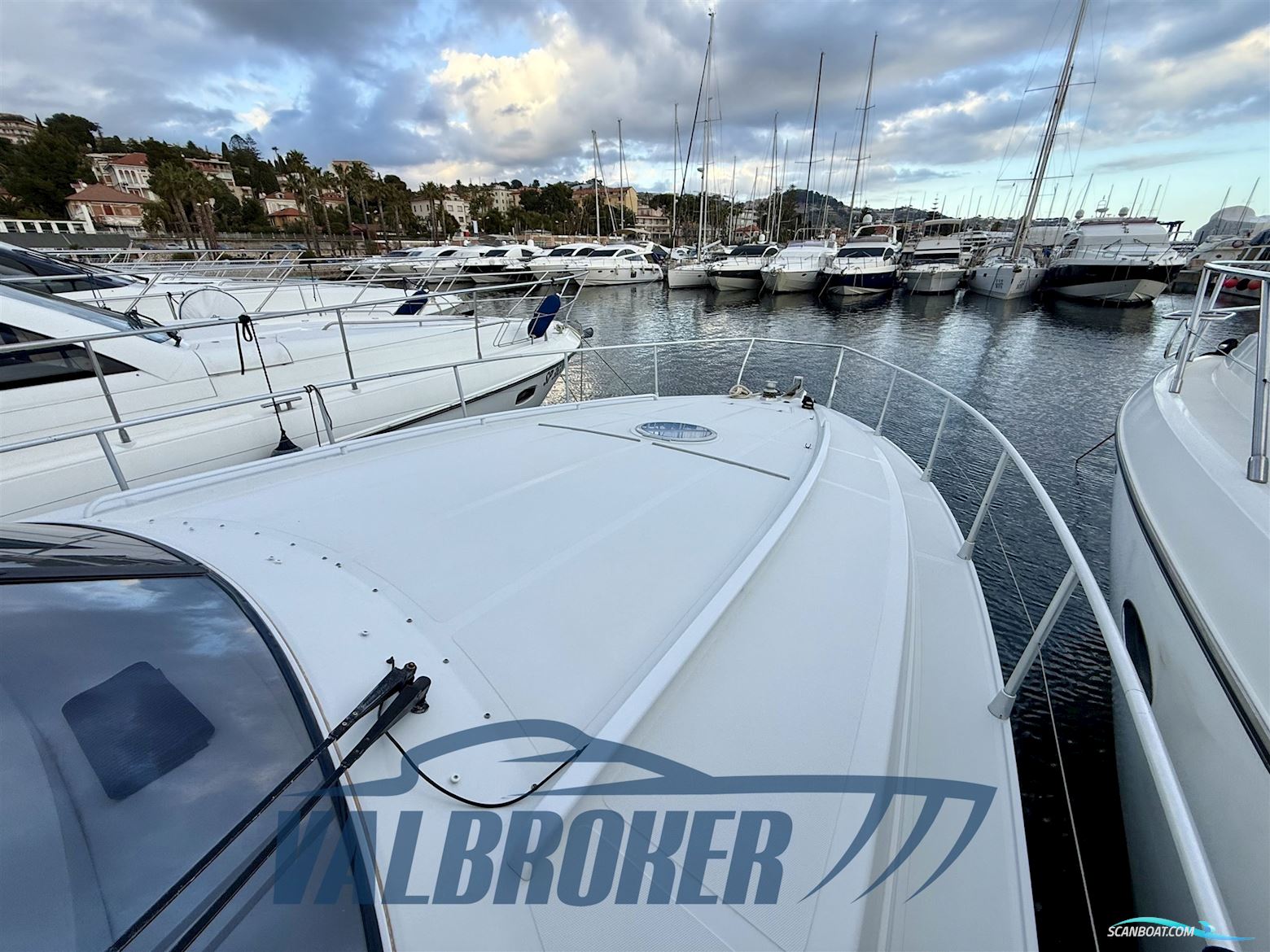 Pershing 40