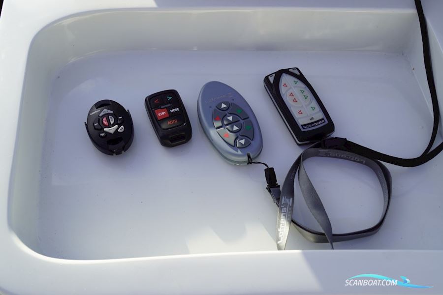 Pershing 54 - Unik Stand / Mint Conditon