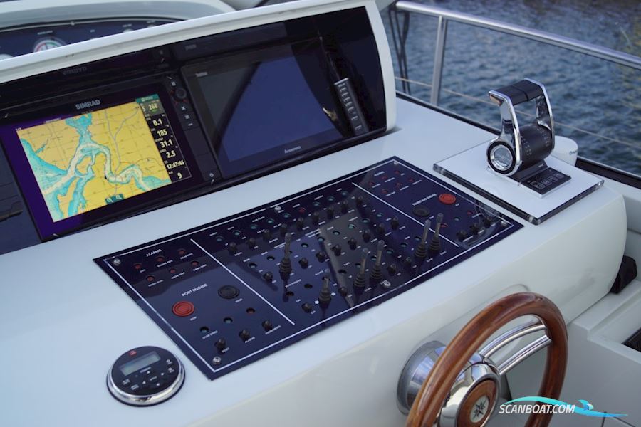 Pershing 54 - Unik Stand / Mint Conditon