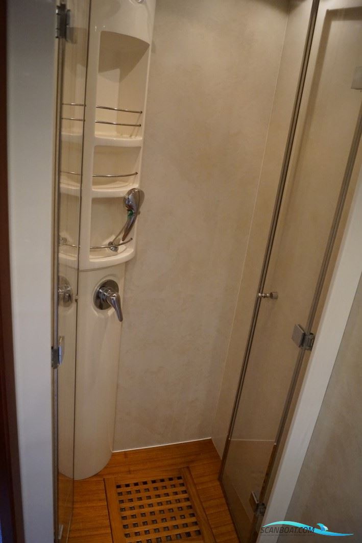 Pershing 54 - Unik Stand / Mint Conditon