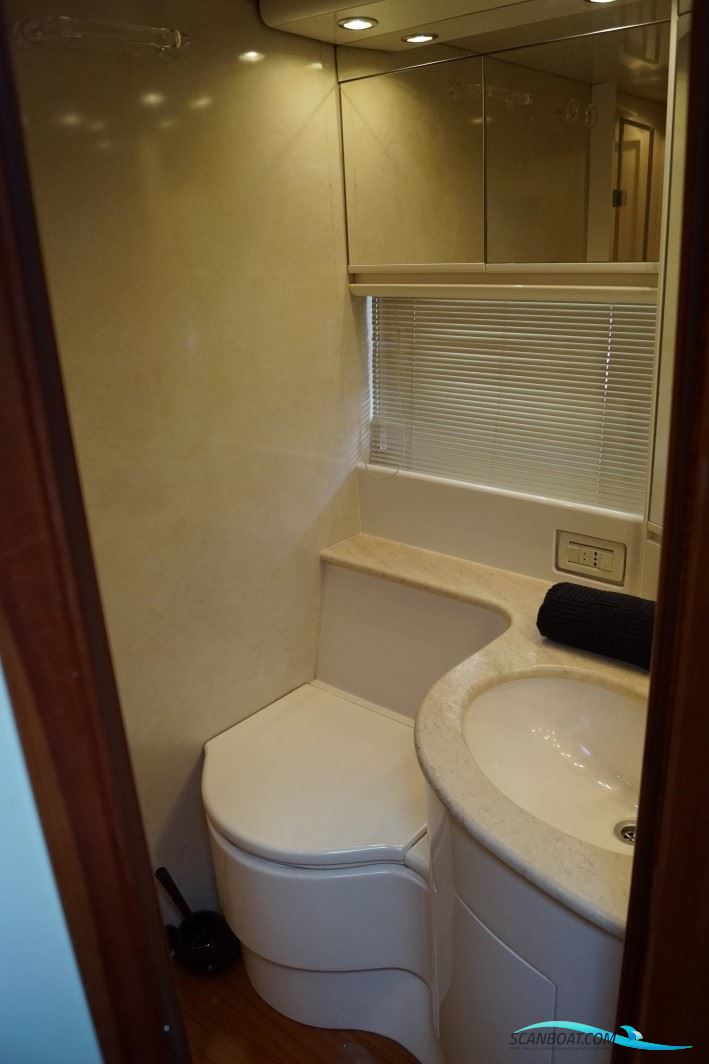 Pershing 54 - Unik Stand / Mint Conditon