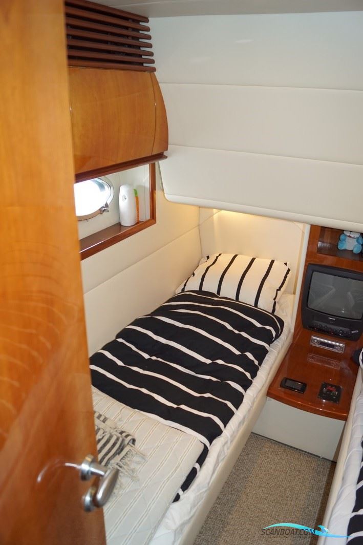 Pershing 54 - Unik Stand / Mint Conditon