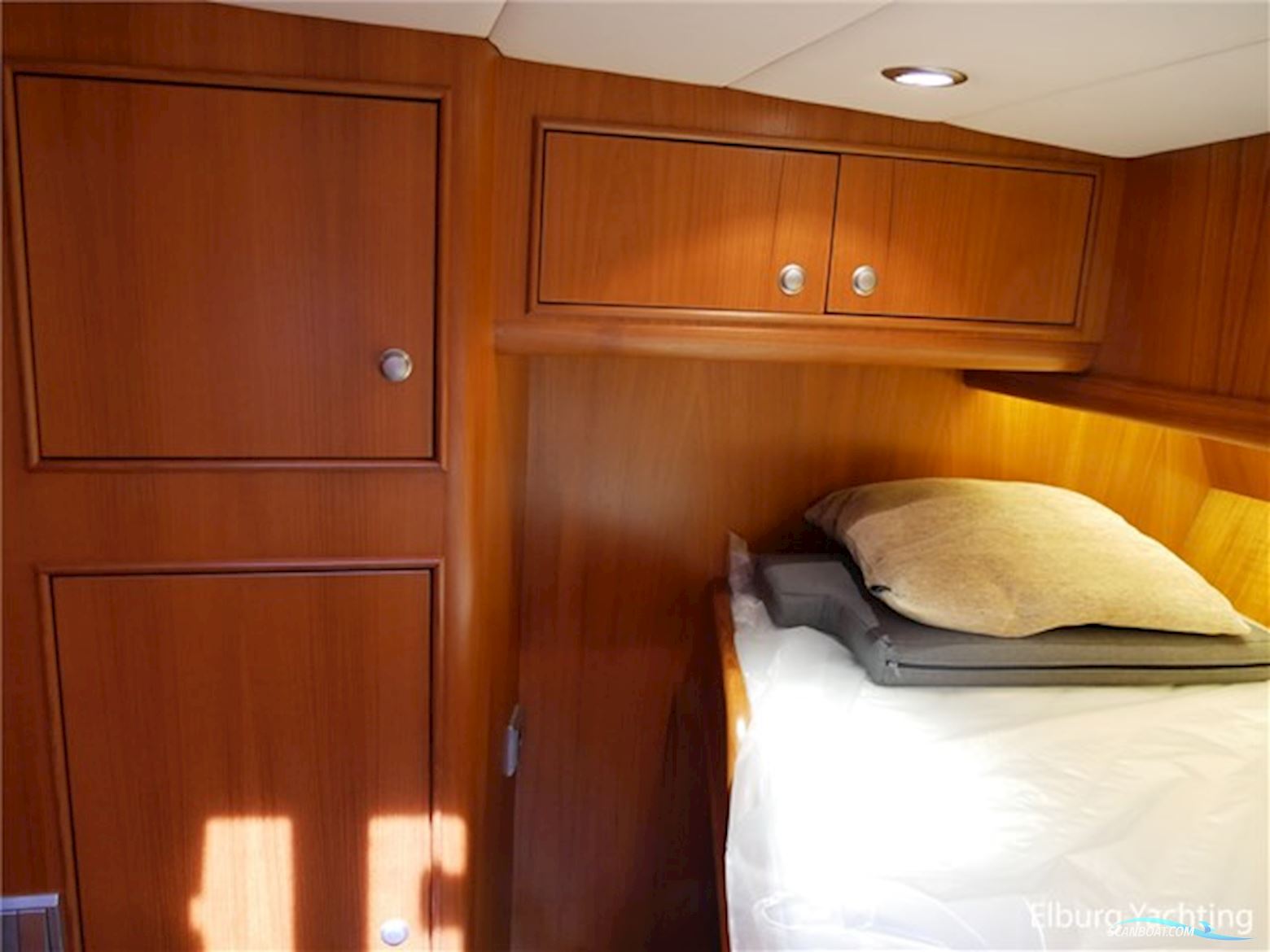 Pieter Beeldsnijder 58 - Open Pilothouse 