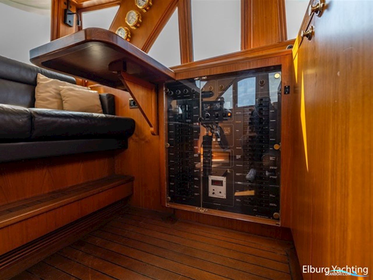 Pieter Beeldsnijder 60 - Explorer Yacht 