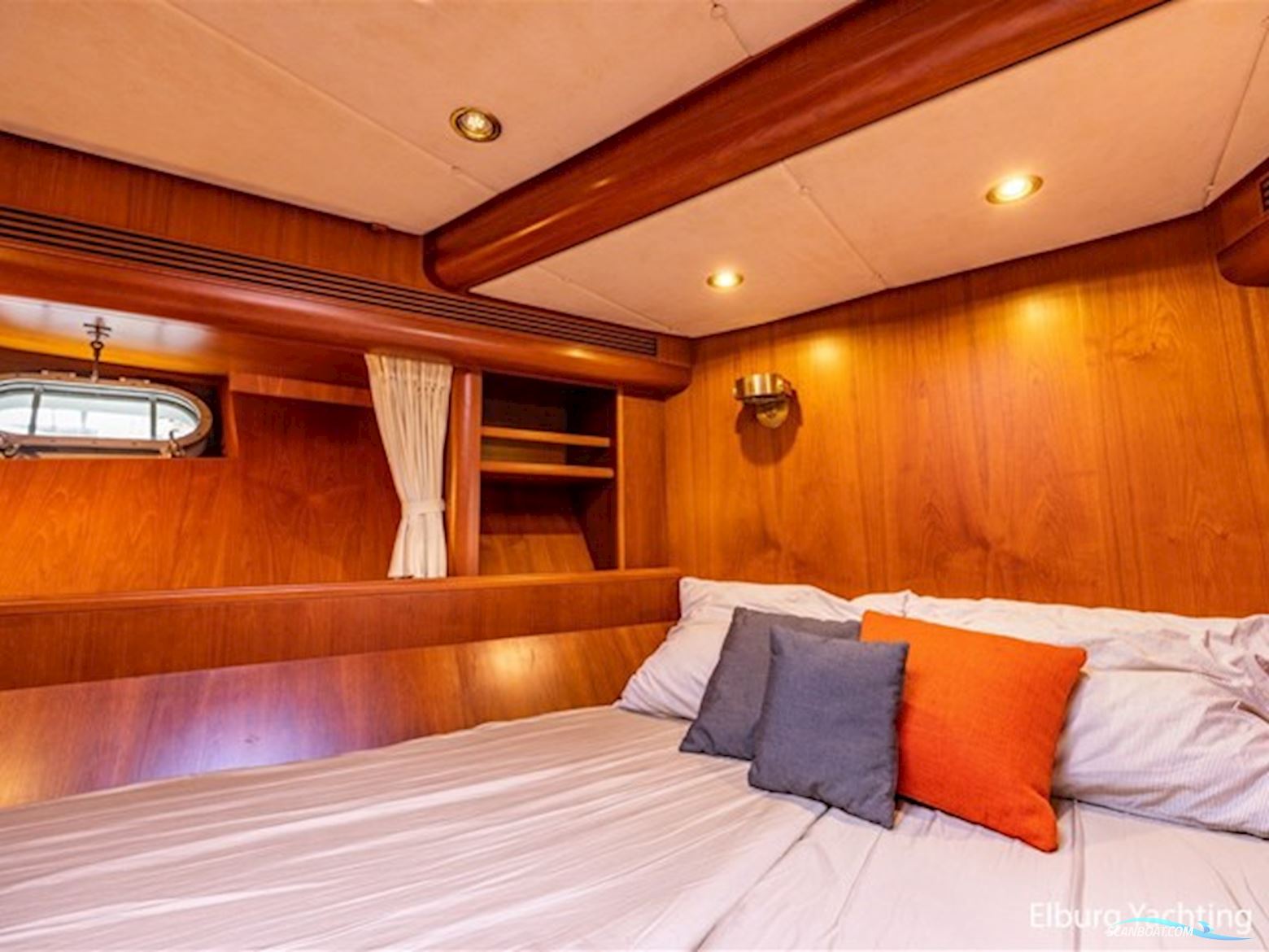 Pieter Beeldsnijder 60 - Explorer Yacht 