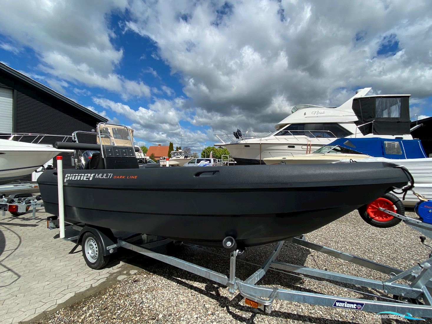 Pioner Multi Iii Med Motor 70HK Motorboot 2025, mit Yamaha F70 motor, Dänemark