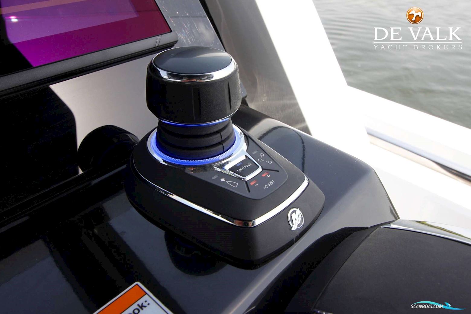 Pirelli 35 Outboard