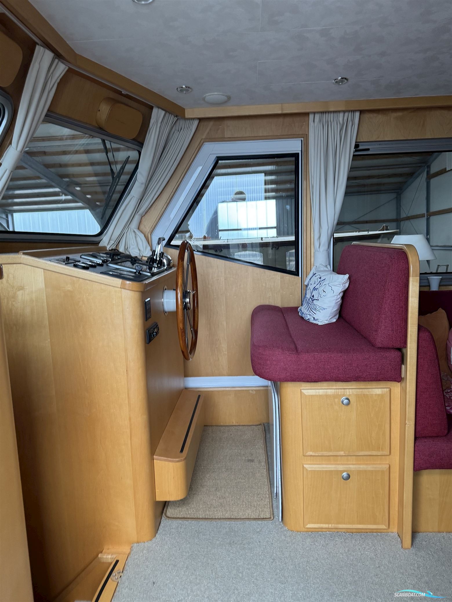 POLLARD Stavast Trawler 1200