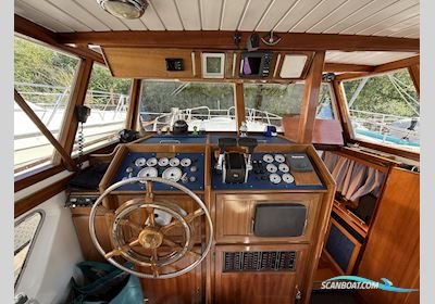 Polyboats Polyflash Motorboot 1963, mit Daimler Benz OM 617 motor, Deutschland