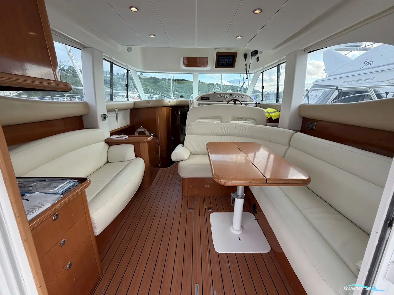 Prestige 36