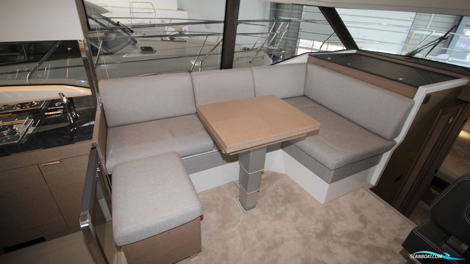 Prestige 420 Fly