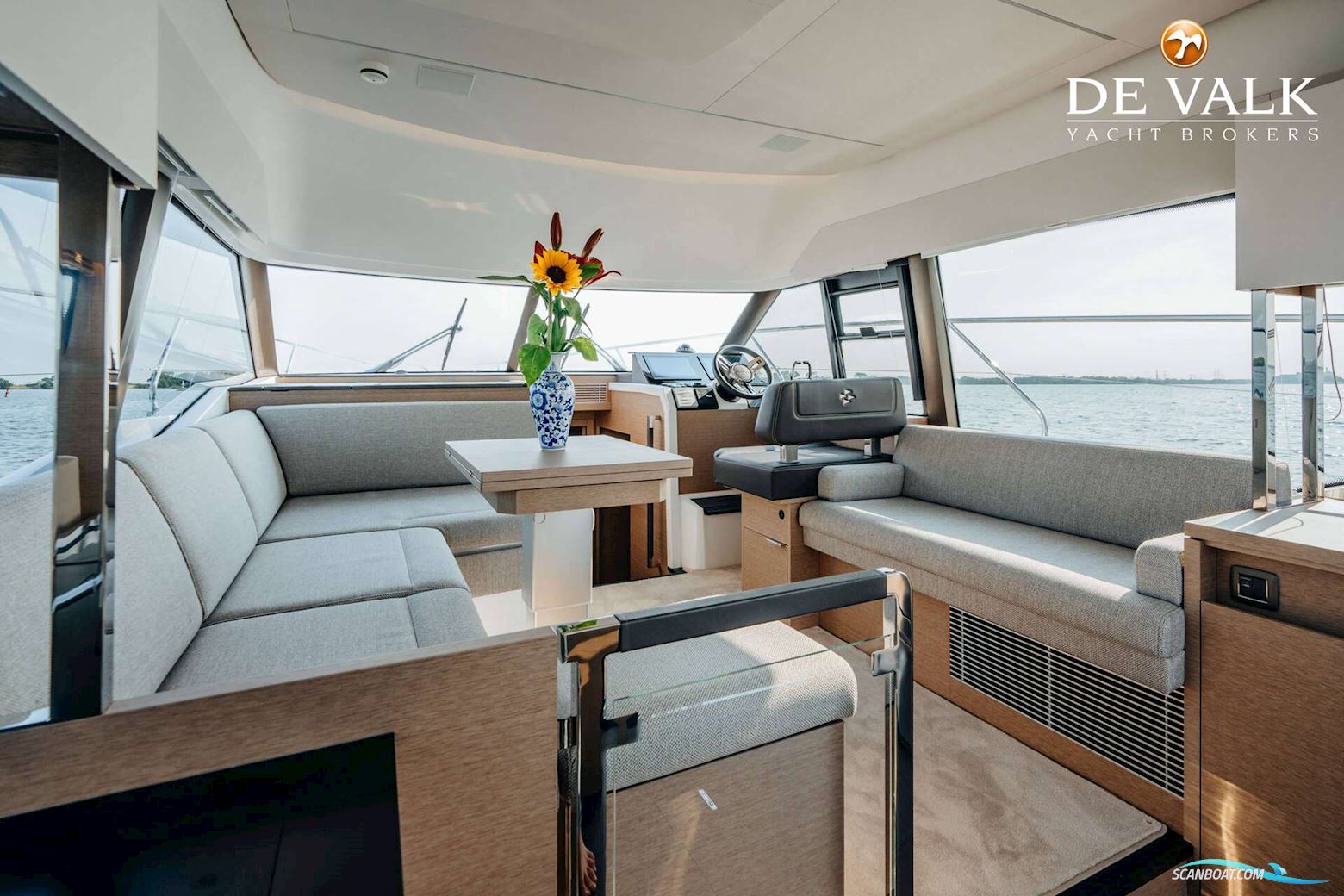 Prestige 420 Flybridge