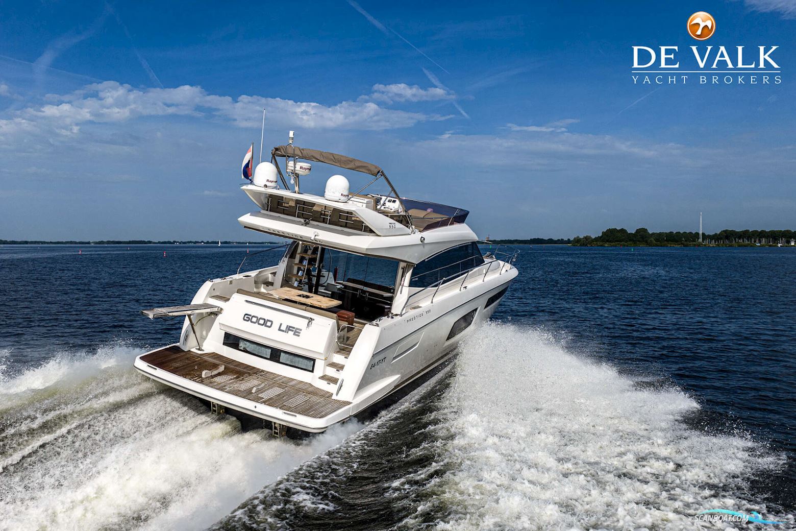 Prestige 550 Flybridge