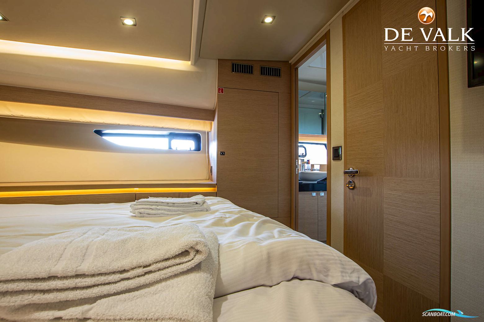 Prestige 550 Flybridge