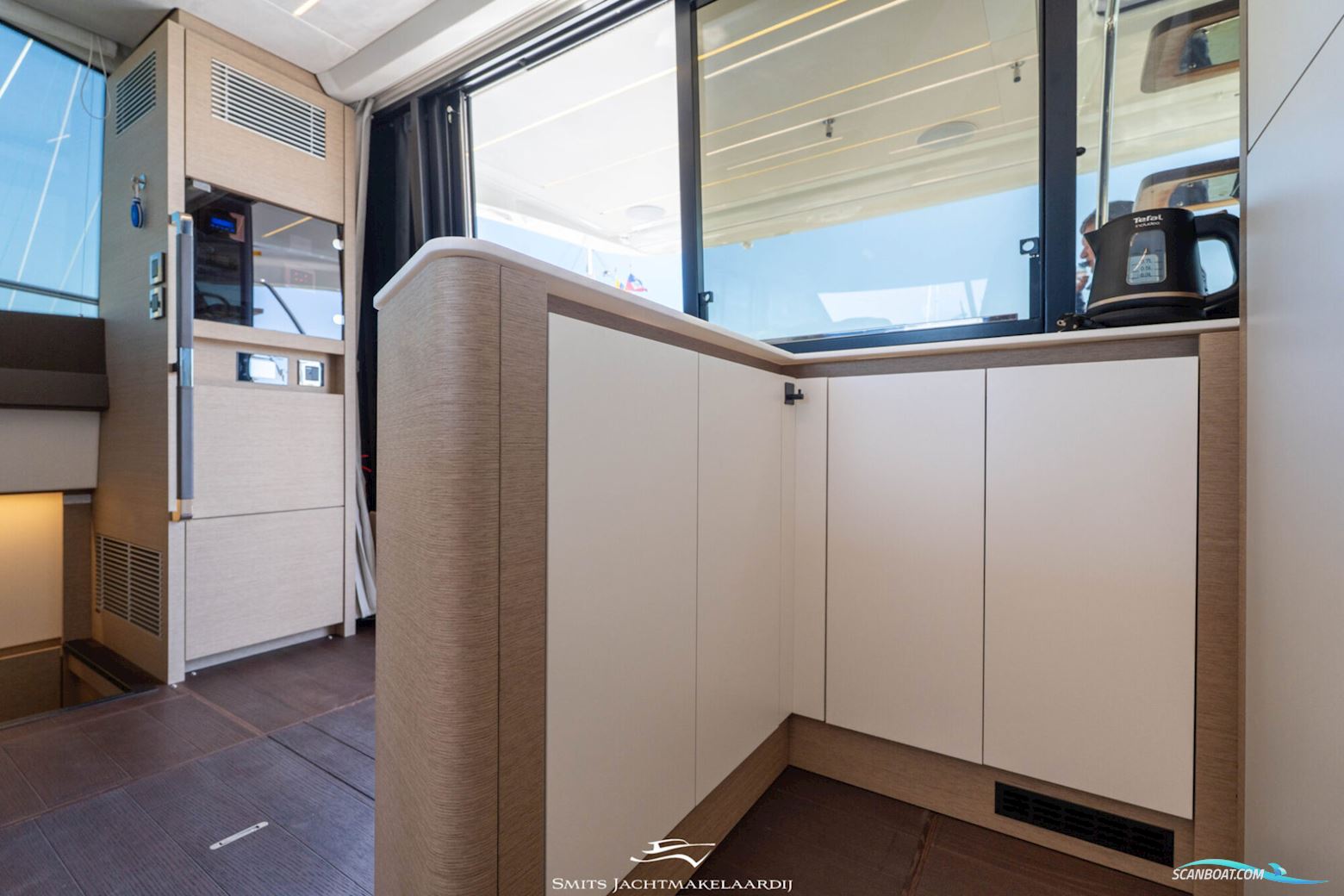 Prestige 590 Flybridge