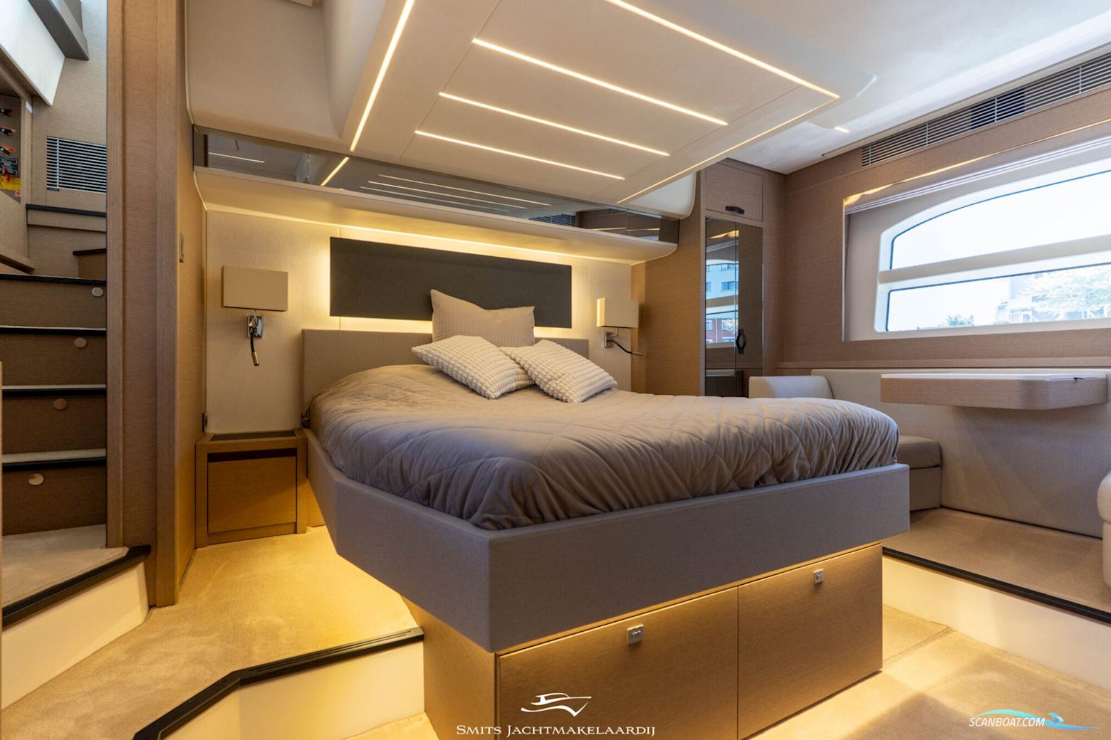 Prestige 590 Flybridge