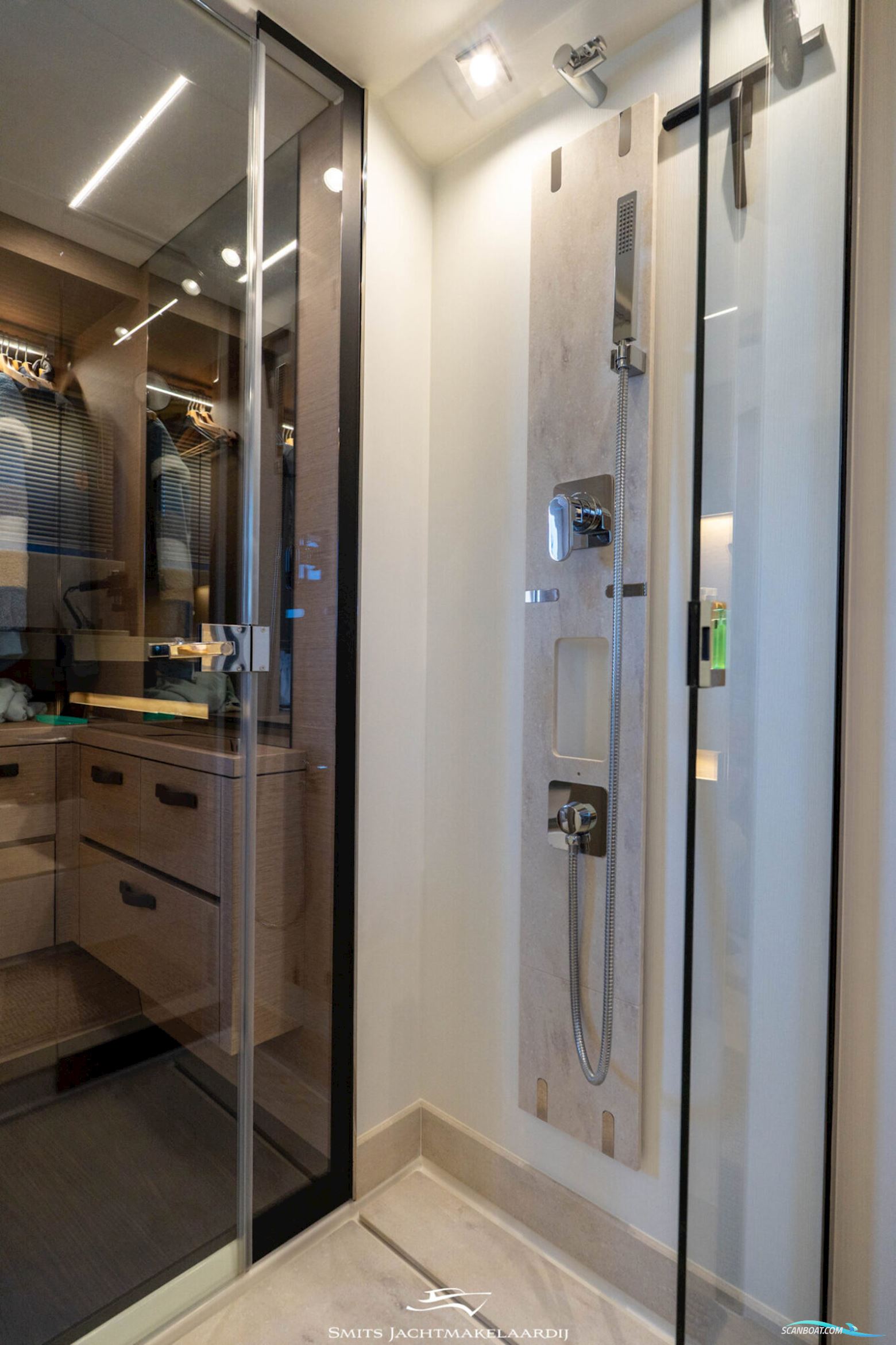 Prestige 590 Flybridge