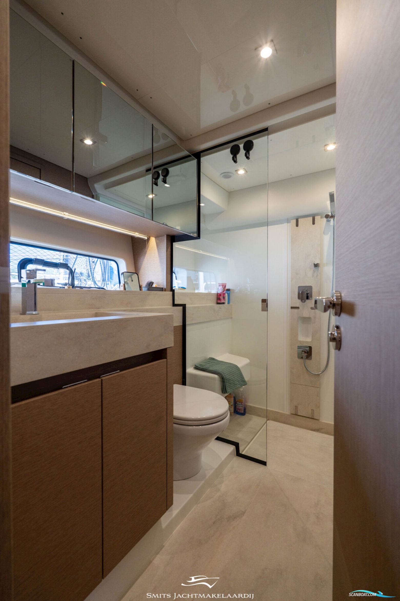 Prestige 590 Flybridge