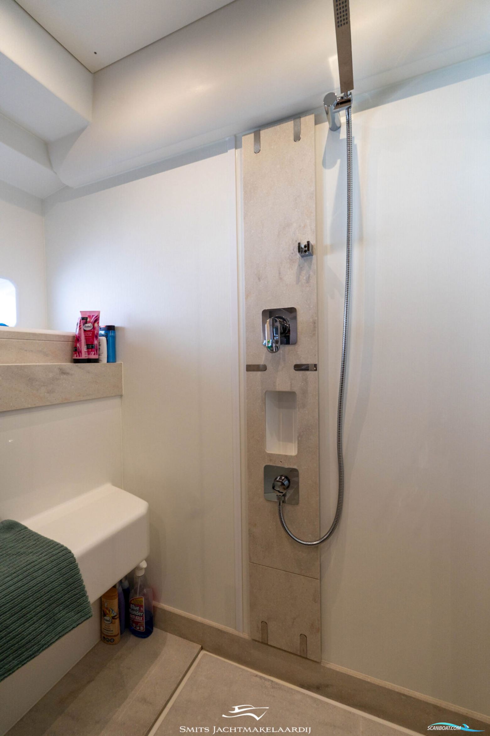 Prestige 590 Flybridge