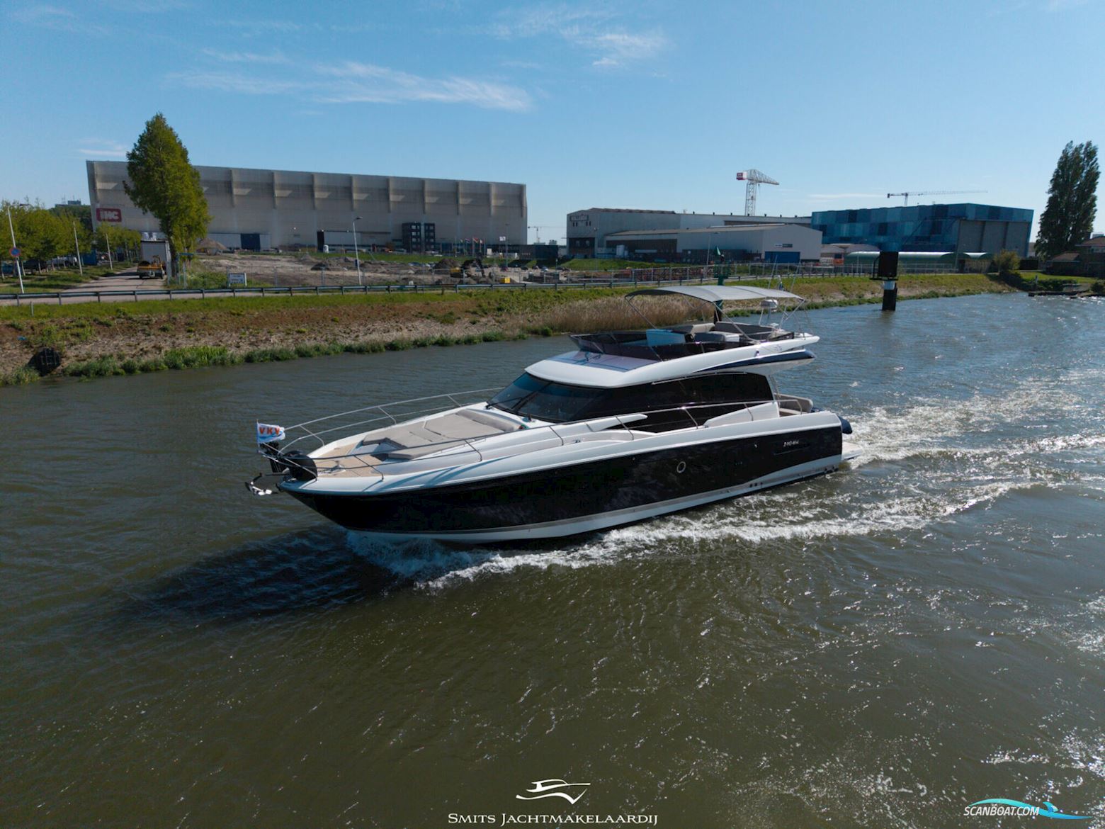 Prestige 590 Flybridge